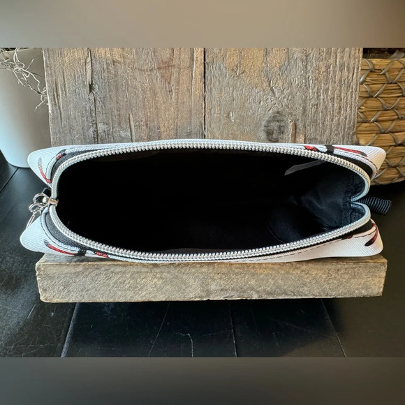 NEW Baseball Zippered White Pencil Case Pouch - Picture 5 of 10